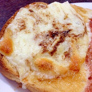 ピーナッツ☆チーズトースト